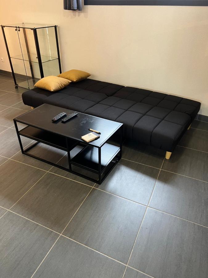 Rez de villa avec extérieur et plancha Taradeau Esterno foto